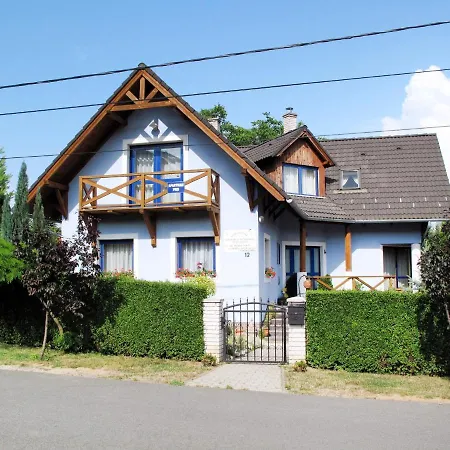 Emoeke - Bgk105 By Interhome *