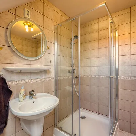 Emoeke By Interhome Feriehus